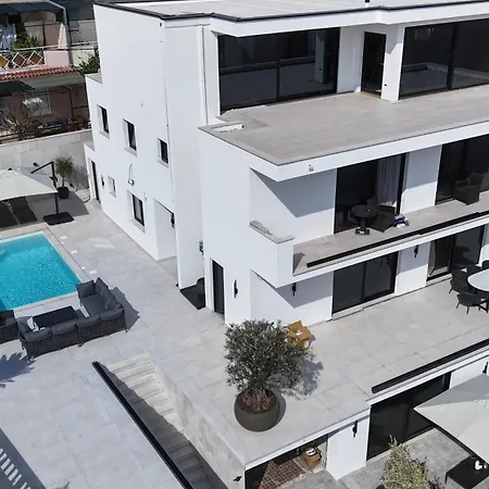 Lavea Апартаменти *