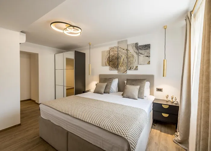 דירה Lavea טרוגיר