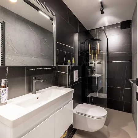 Lavea Τρογκίρ