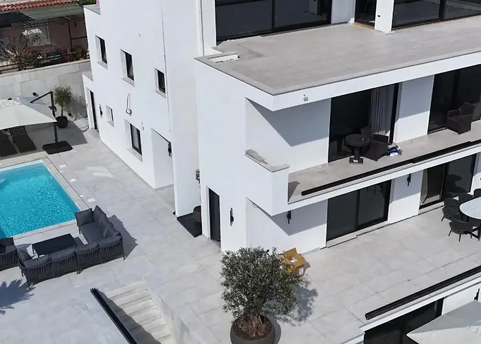 Lavea Apartment *
